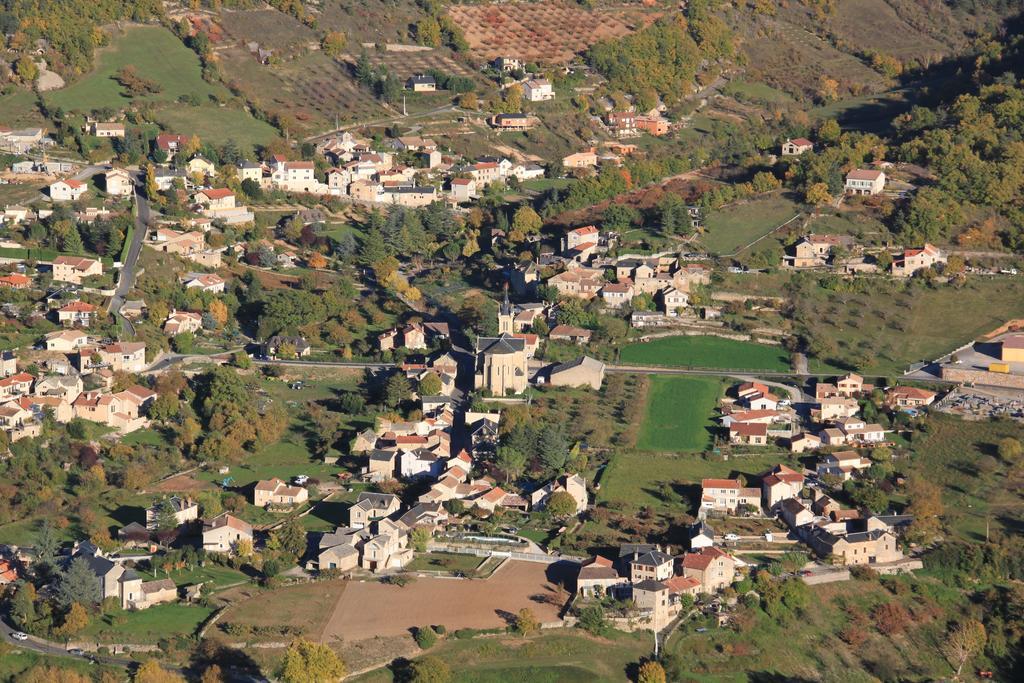 Gite La Cerise Qui Rit La Cresse Dış mekan fotoğraf